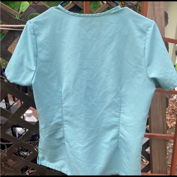 FIGS Aqua set & Mint joggers (3 items) - Picture 4 of 6